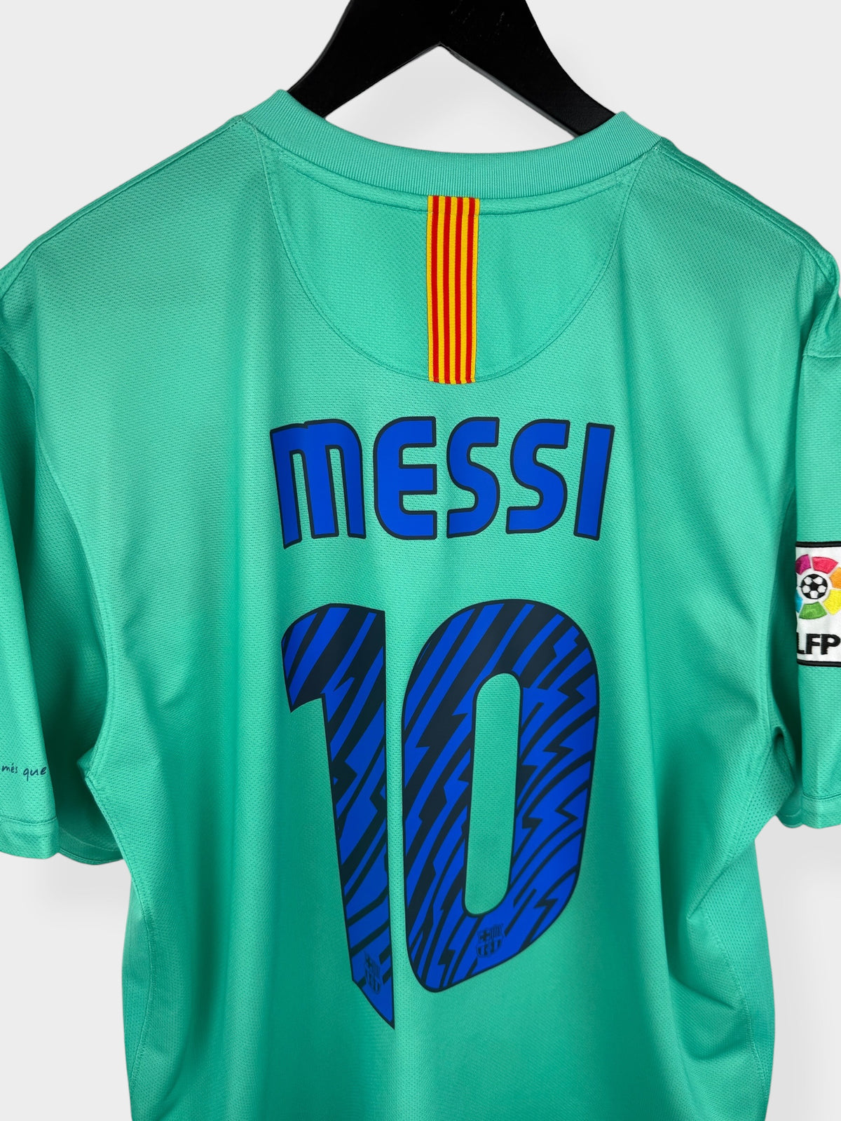 2010-11 BARCELONA UITSHIRT MESSI #10 XL