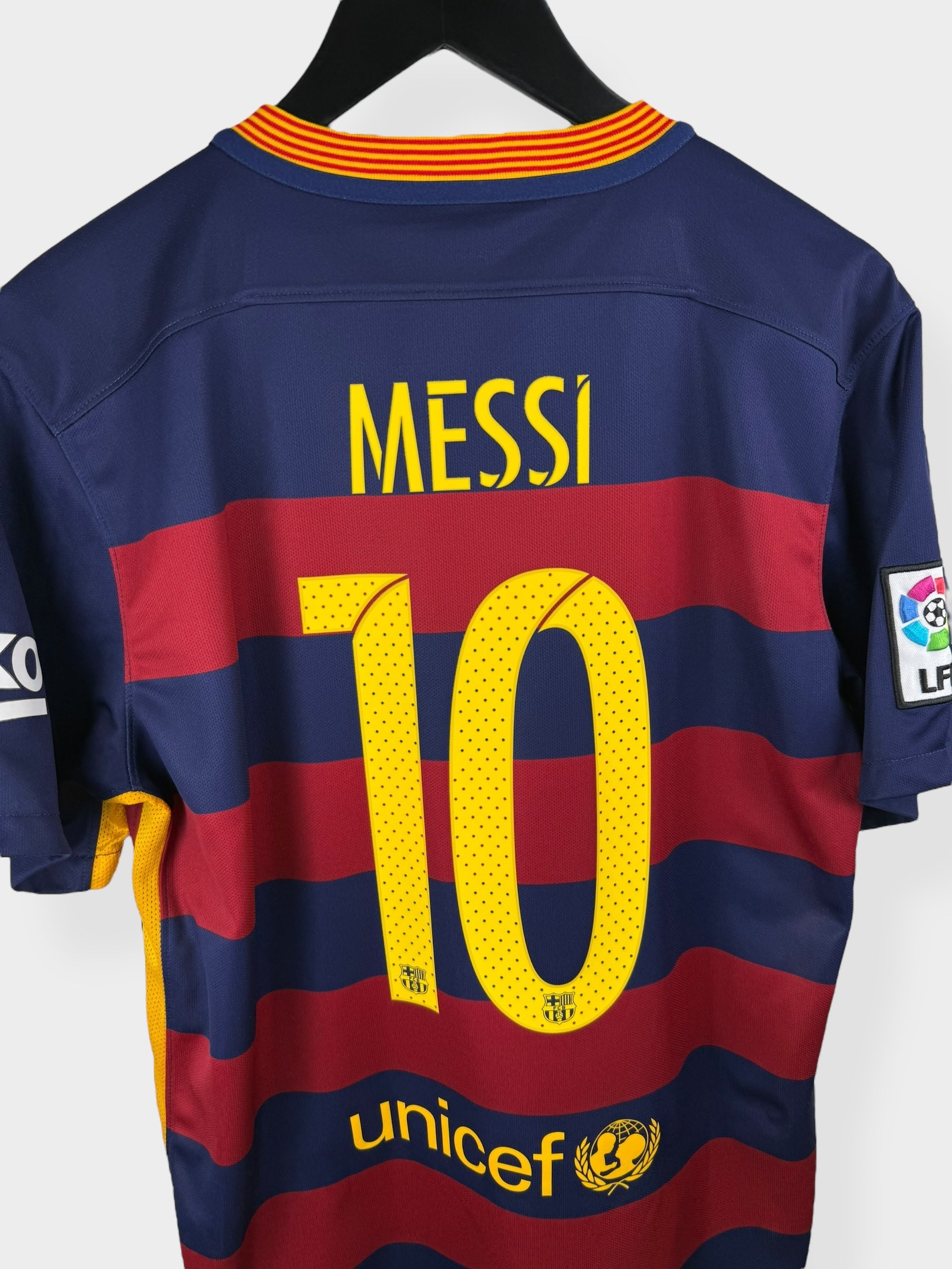 2015-16 BARCELONA HOME SHIRT MESSI #10 M - Authentic Football Club