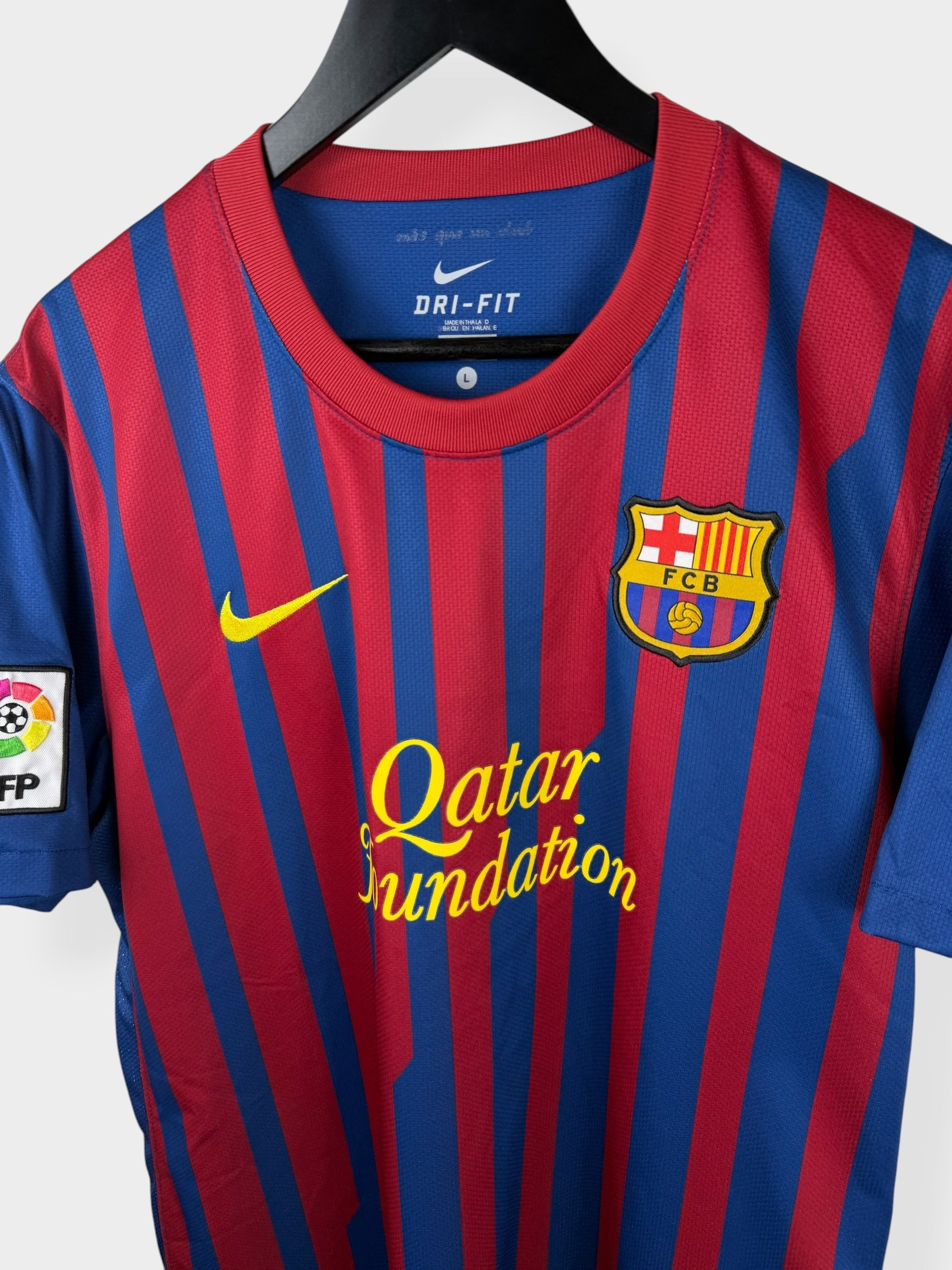2011-12 BARCELONA HOME SHIRT XAVI #6 L