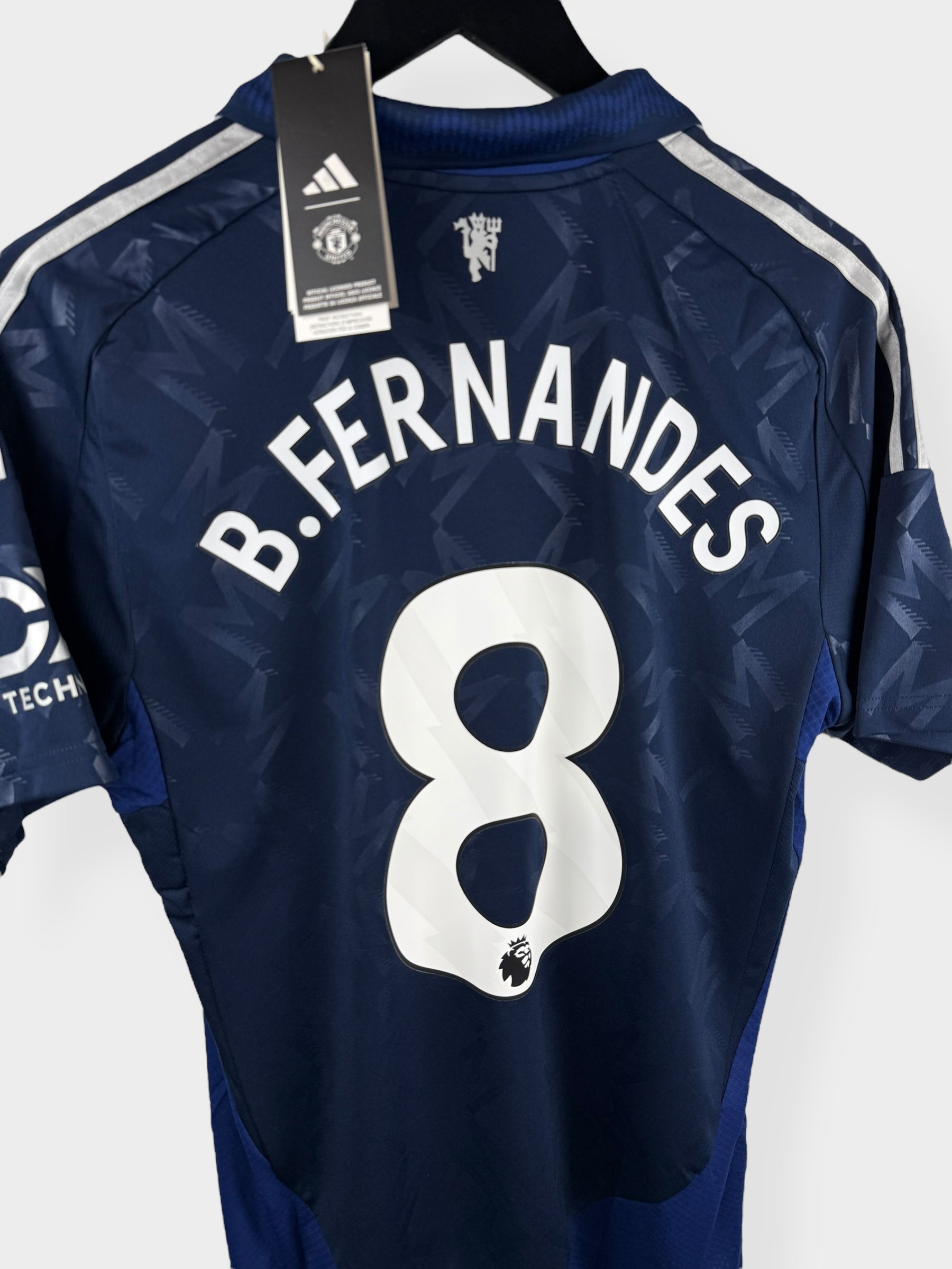 2024-25 MANCHESTER UNITED UITSHIRT B. FERNANDES #8 M