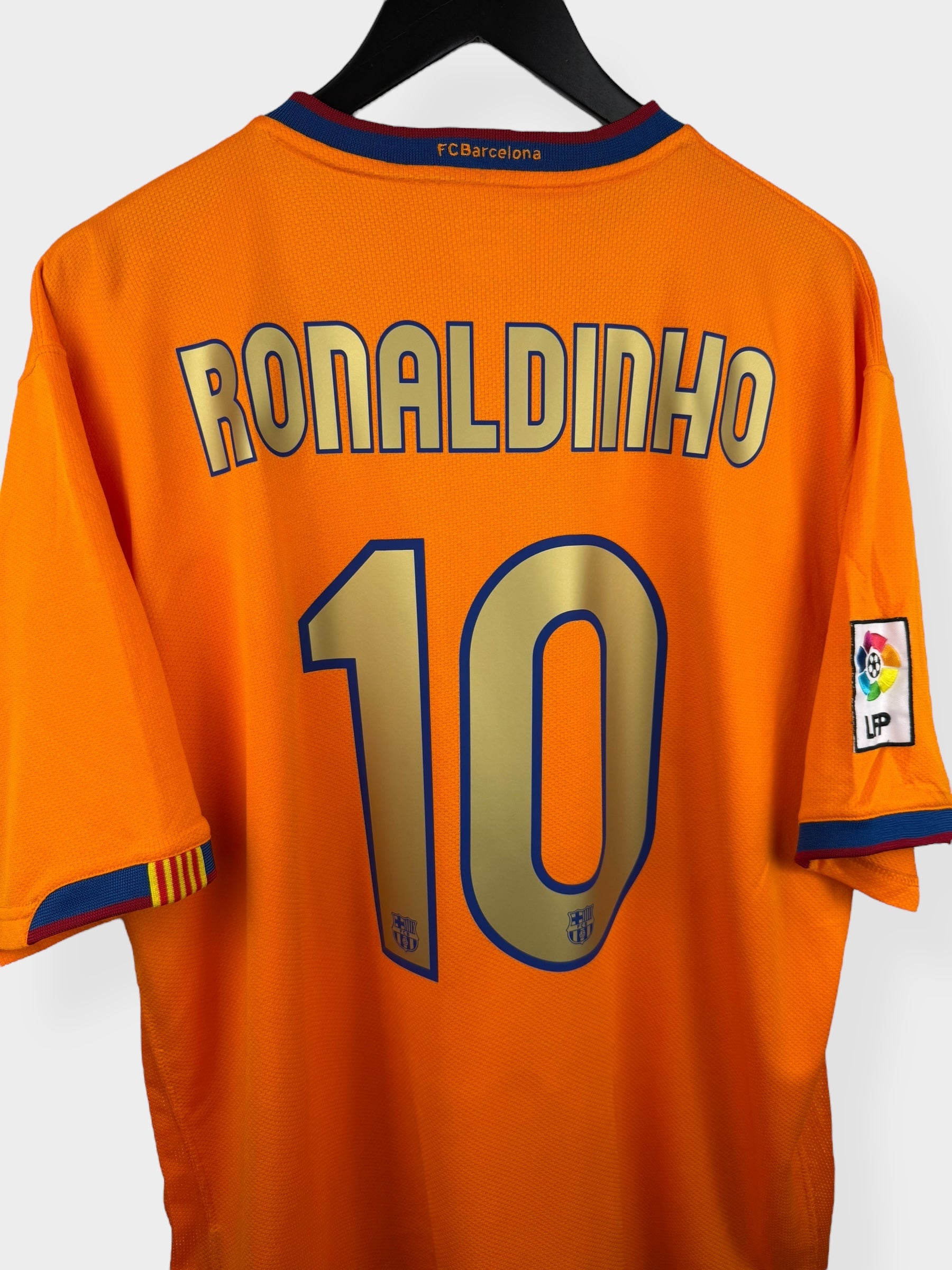 2006-08 BARCELONA AWAY SHIRT RONALDINHO #10 XL