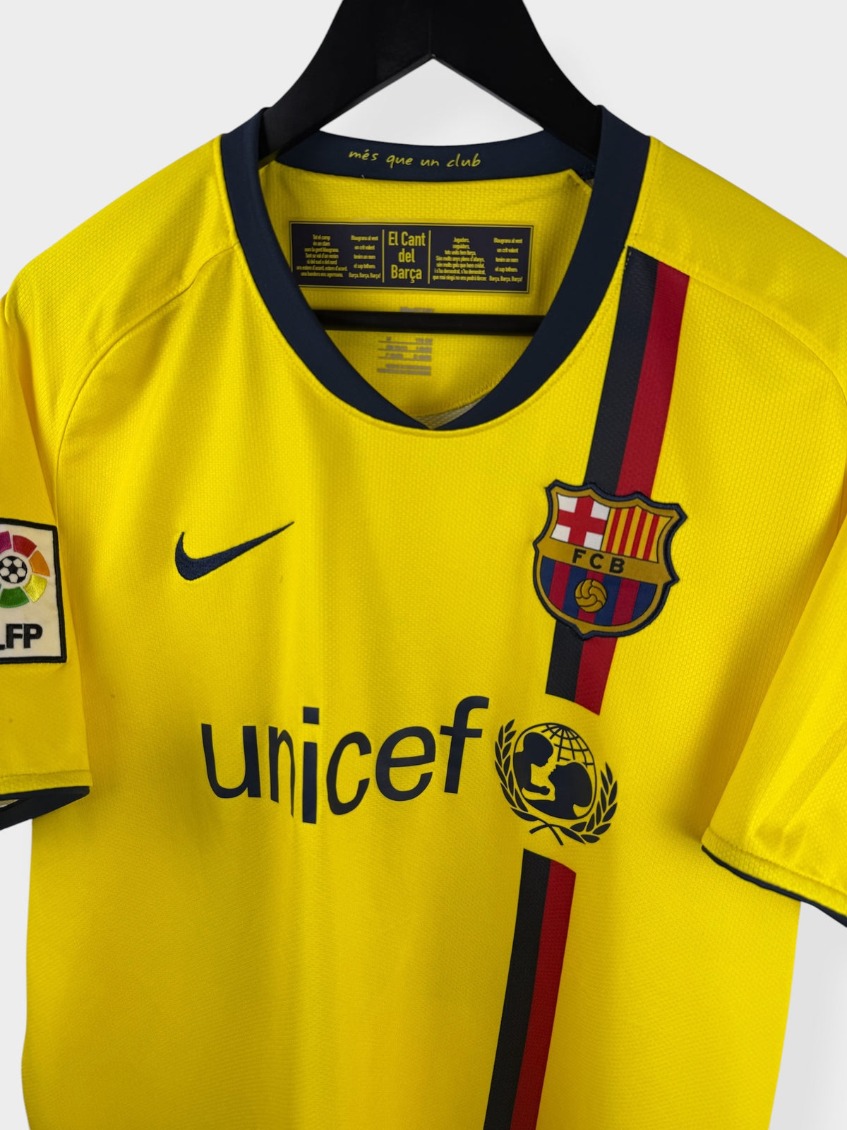 2008-10 BARCELONA AWAY SHIRT MESSI #10 M - Authentic Football Club