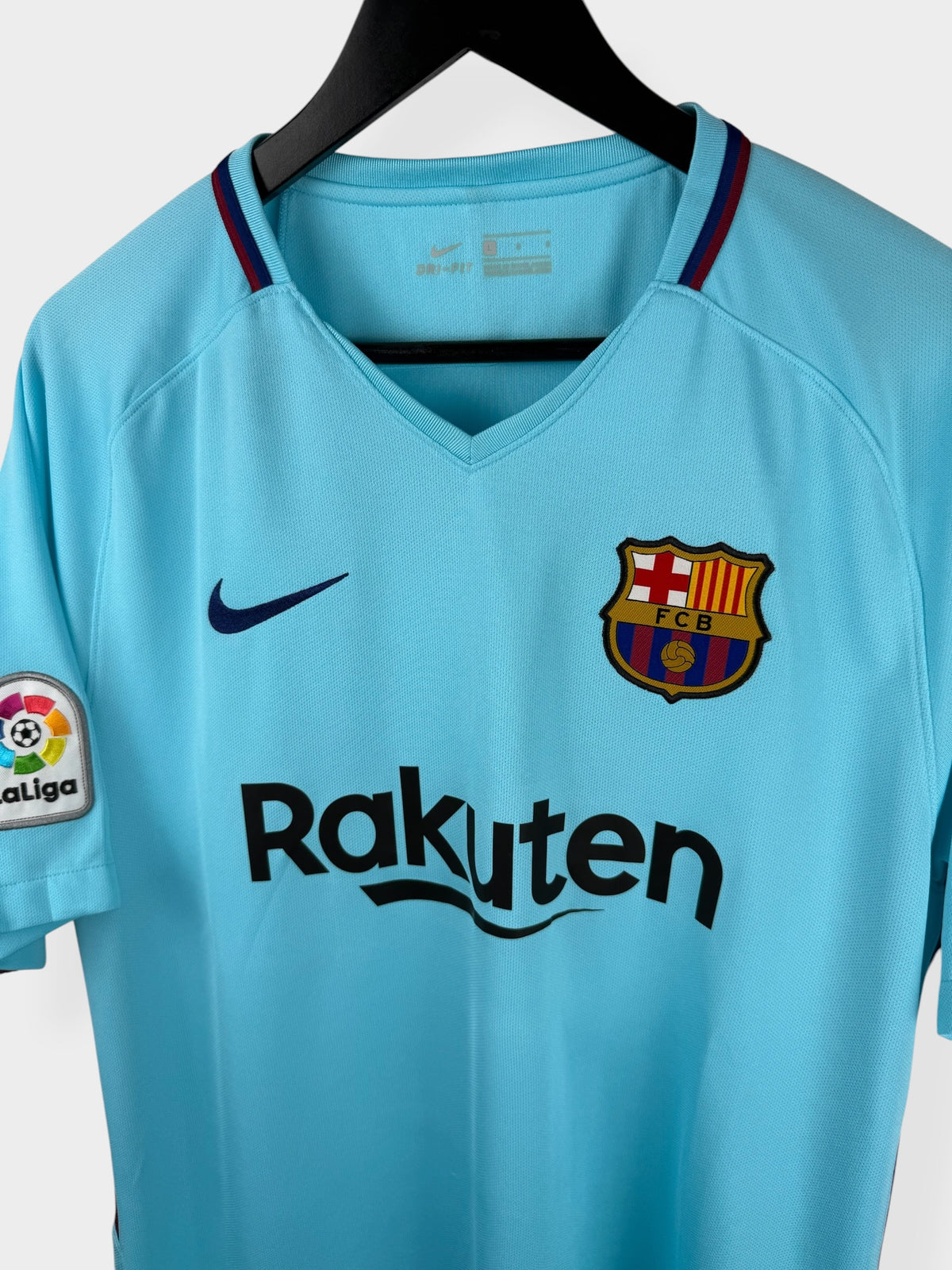 2017-18 BARCELONA AWAY SHIRT MESSI #10 L