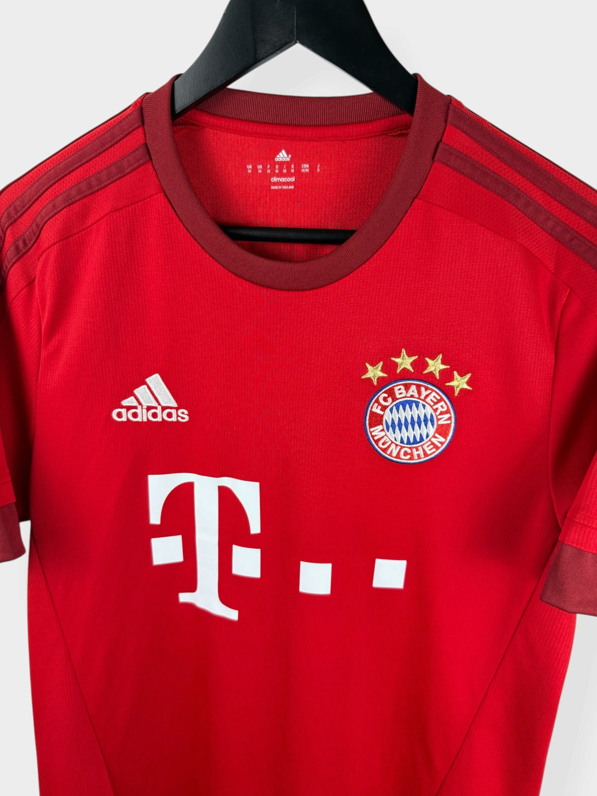 2015-16 BAYERN MUNICH HOME SHIRT RIBERY #7 M - Authentic Football Club