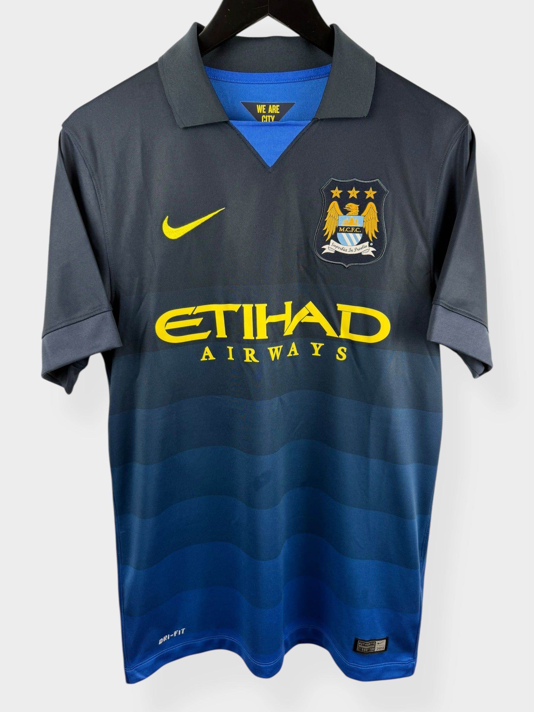 2014-15 MANCHESTER CITY UITSHIRT AGÜERO S #16