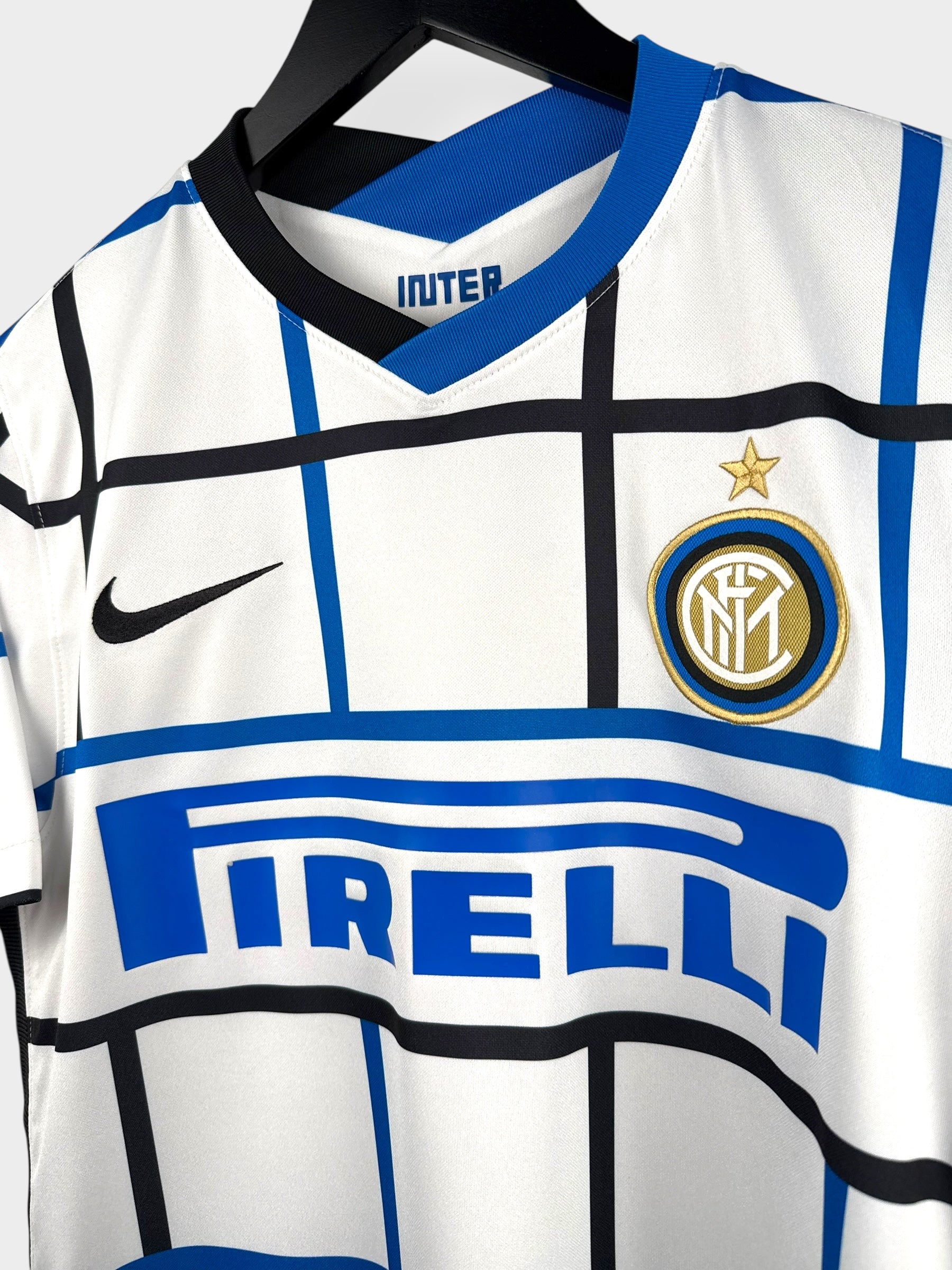 2020-21 INTER MILAN AWAY SHIRT LAUTARO #10 S - Authentic Football Club