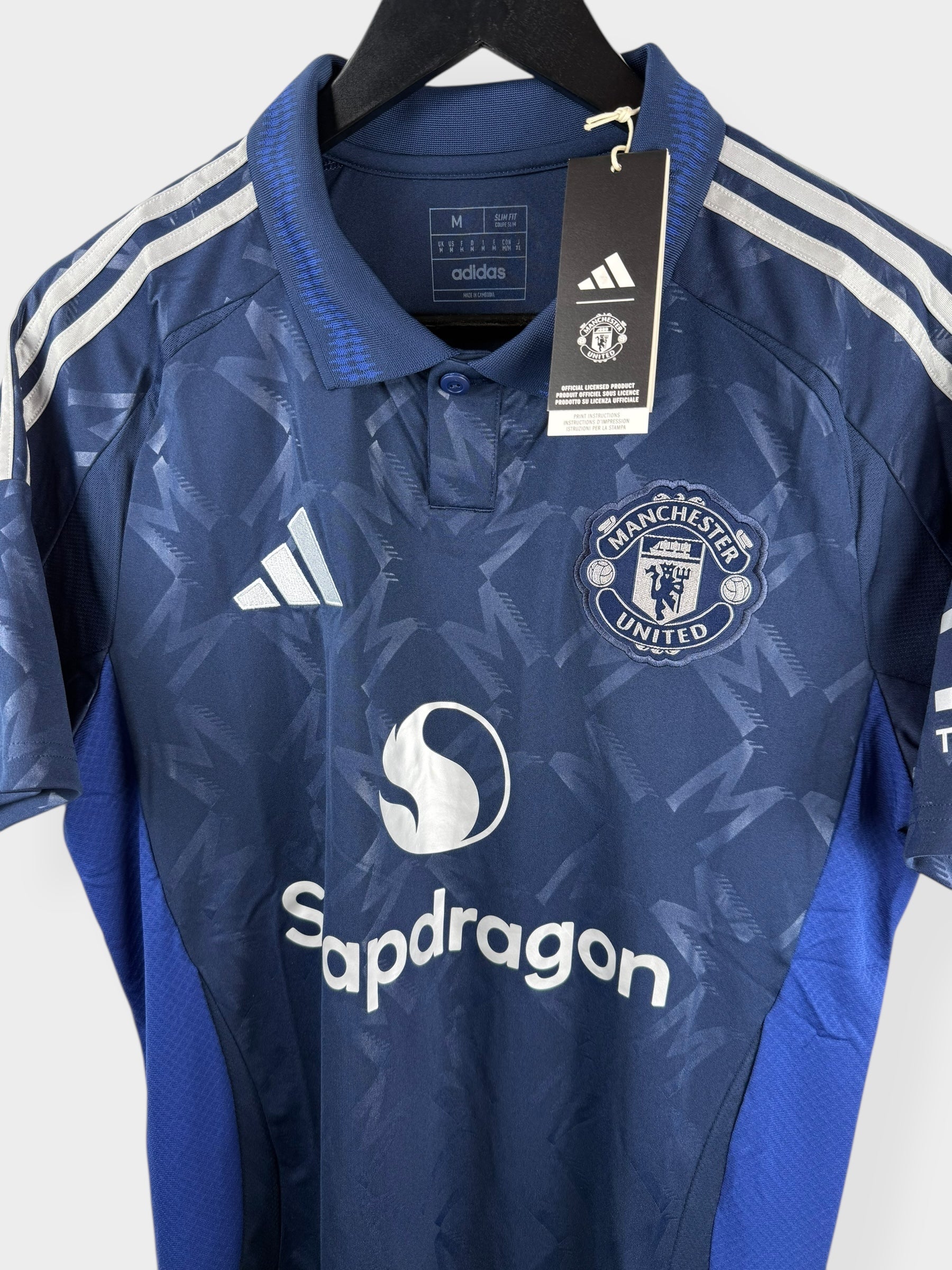 2024-25 MANCHESTER UNITED UITSHIRT B. FERNANDES #8 M