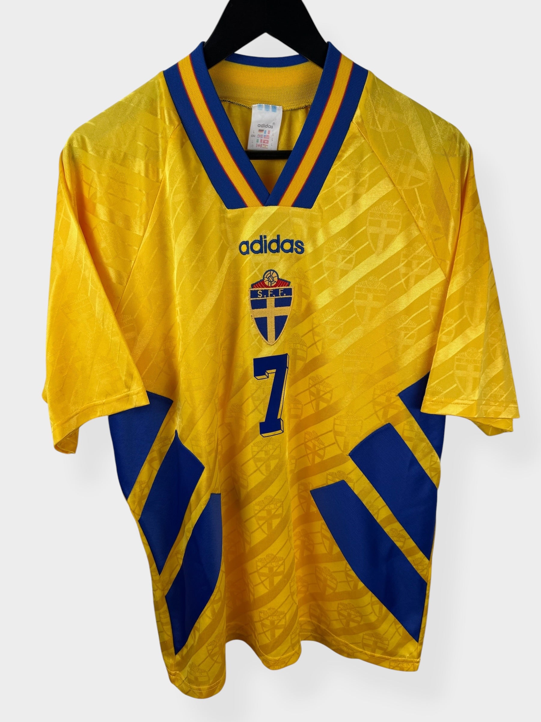 1994-96 SWEDEN HOME SHIRT LARSSON #7 L