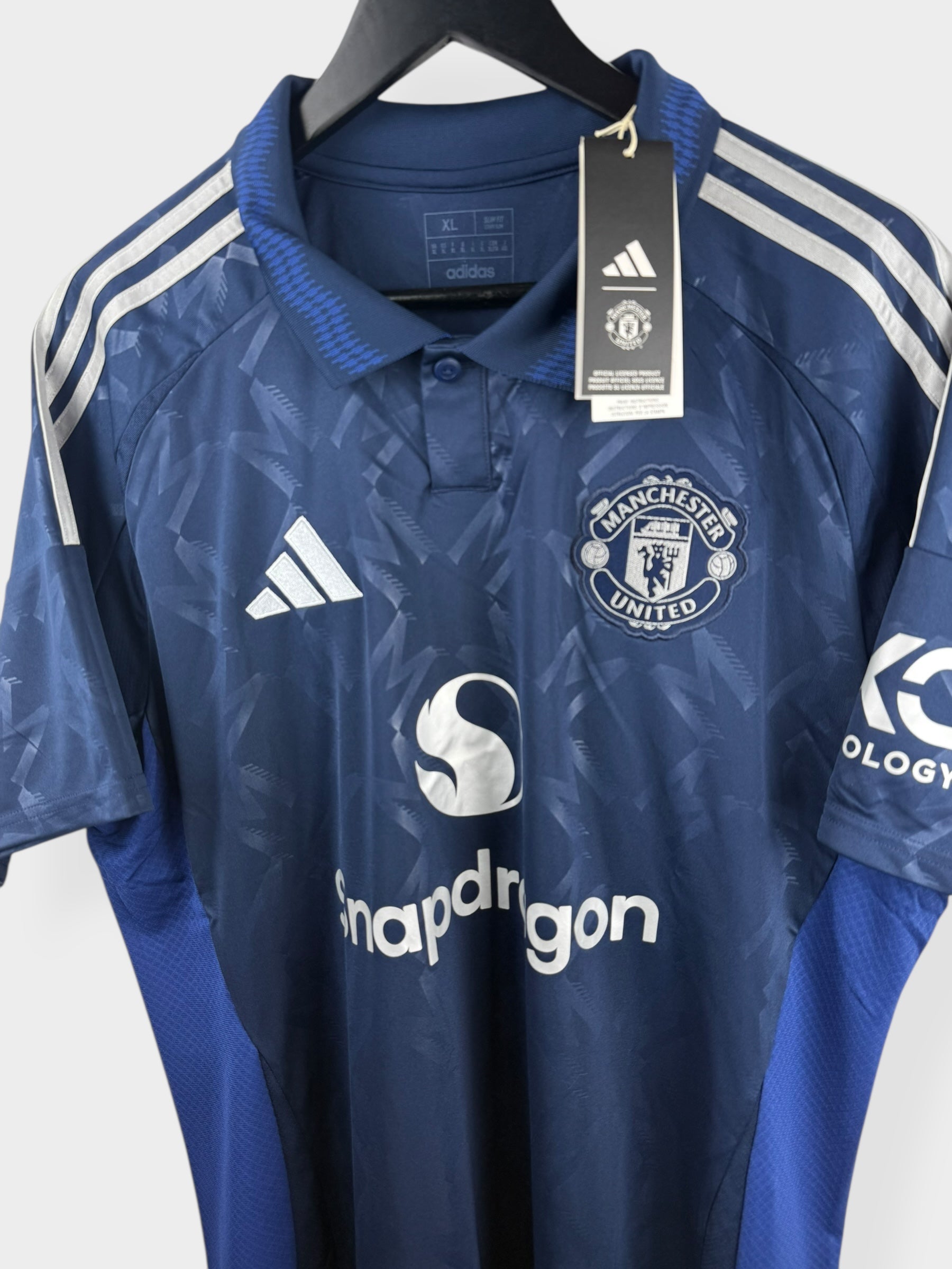 2024-25 MANCHESTER UNITED UITSHIRT B. FERNANDES #8 XL