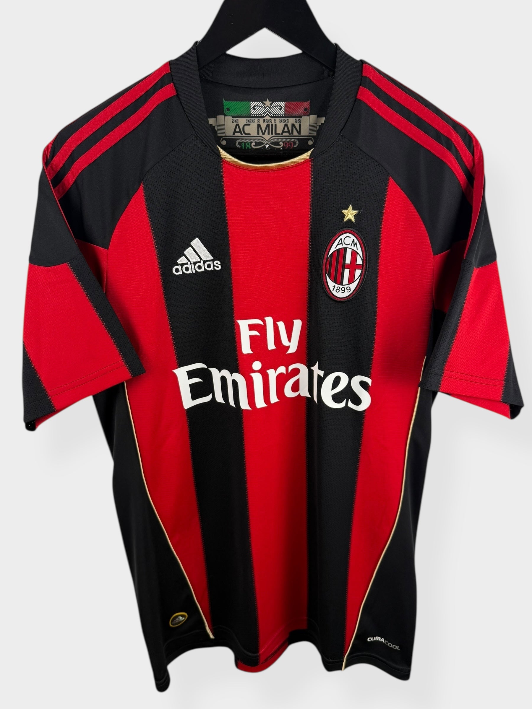 2010-11 AC MILAN HOME SHIRT INZAGHI #9 S - Authentic Football Club