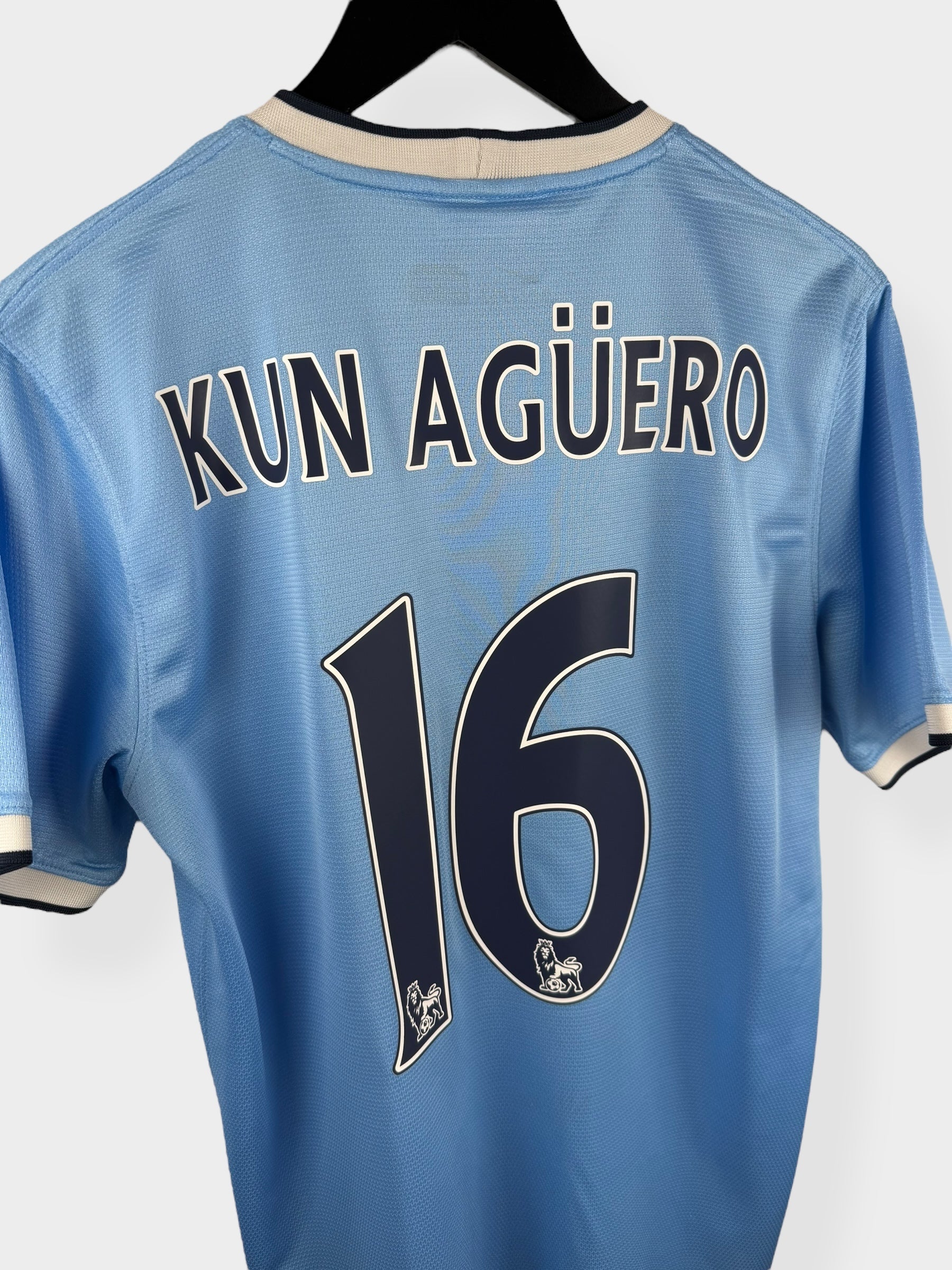 2013-14 MANCHESTER CITY THUISSHIRT AGÜERO #16 M
