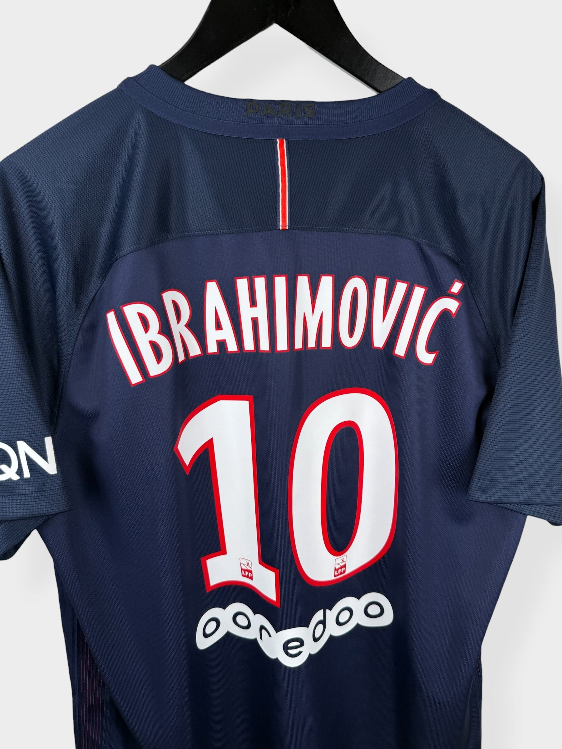 2016-17 PARIS SAINT-GERMAIN HOME SHIRT IBRAHIMOVIC #10 L