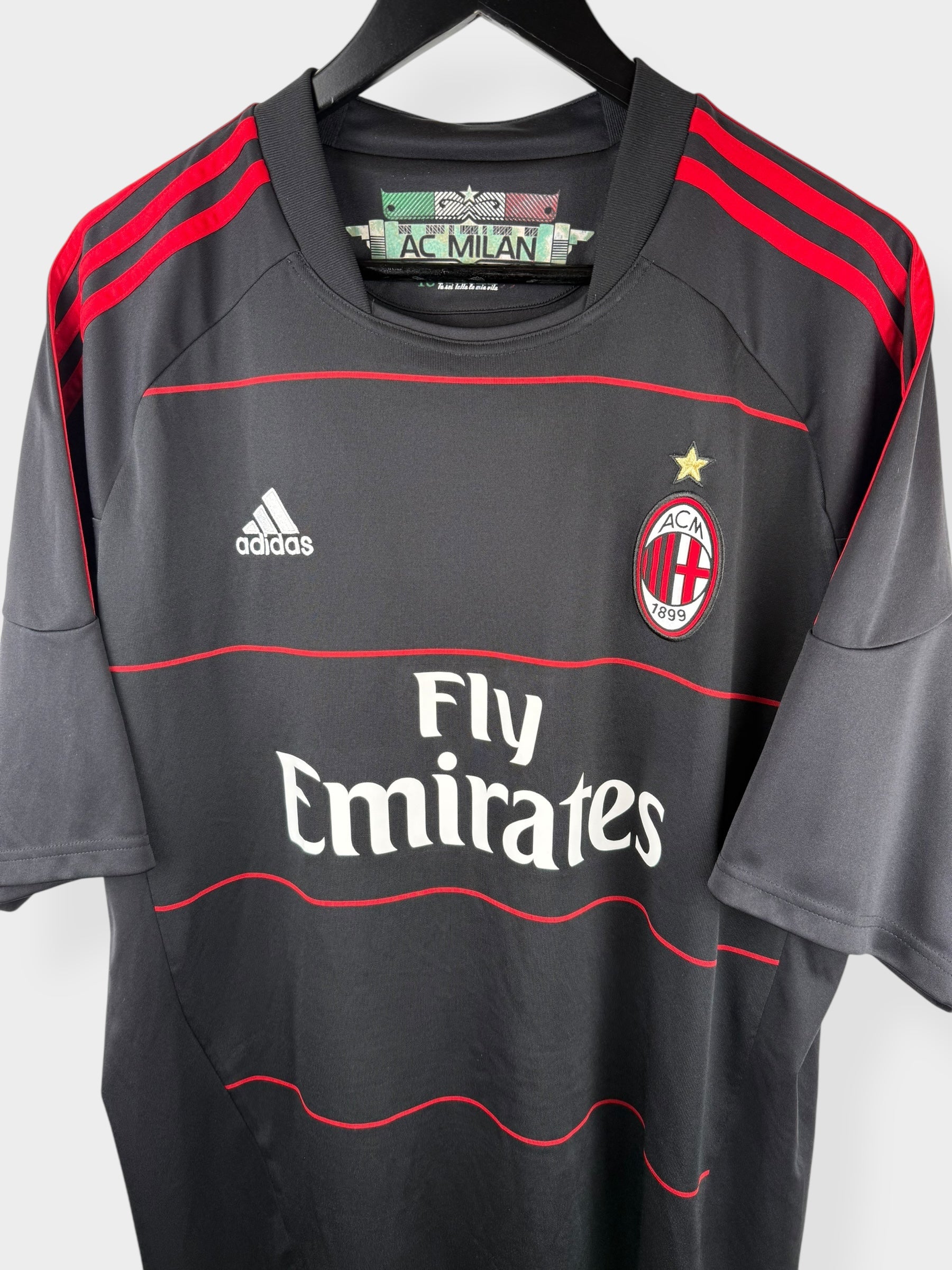 2010-11 AC MILAN DRITTES TRIKOT ROBINHO #70 XL