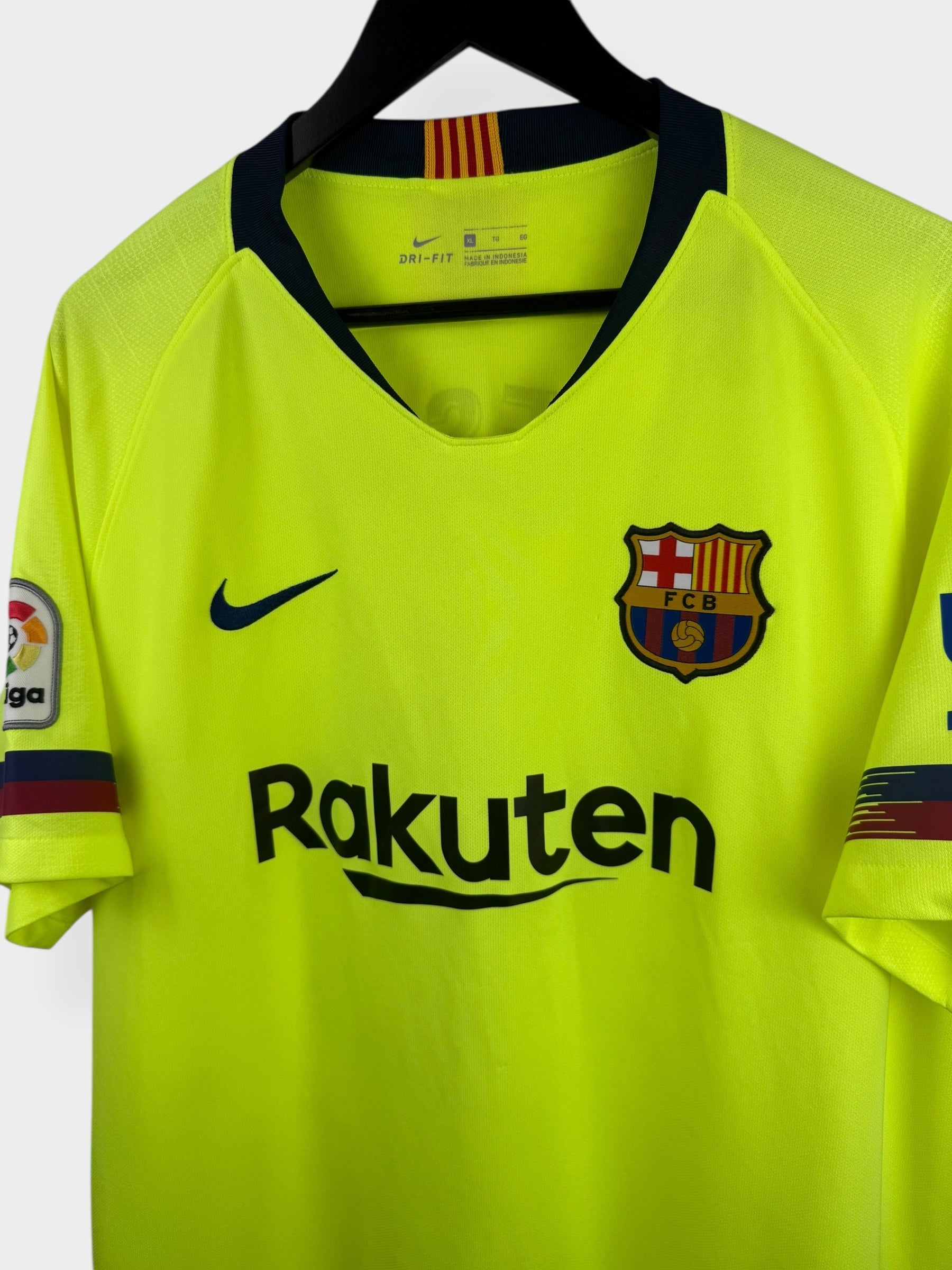 2018-19 BARCELONA AWAY SHIRT MESSI #10 XL