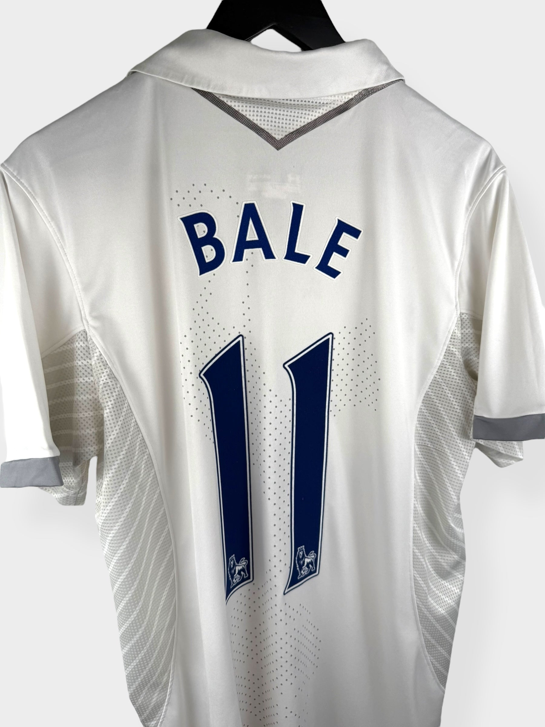 2012-13 TOTTENHAM HOTSPUR HEIMTRIKOT BALE #11 L