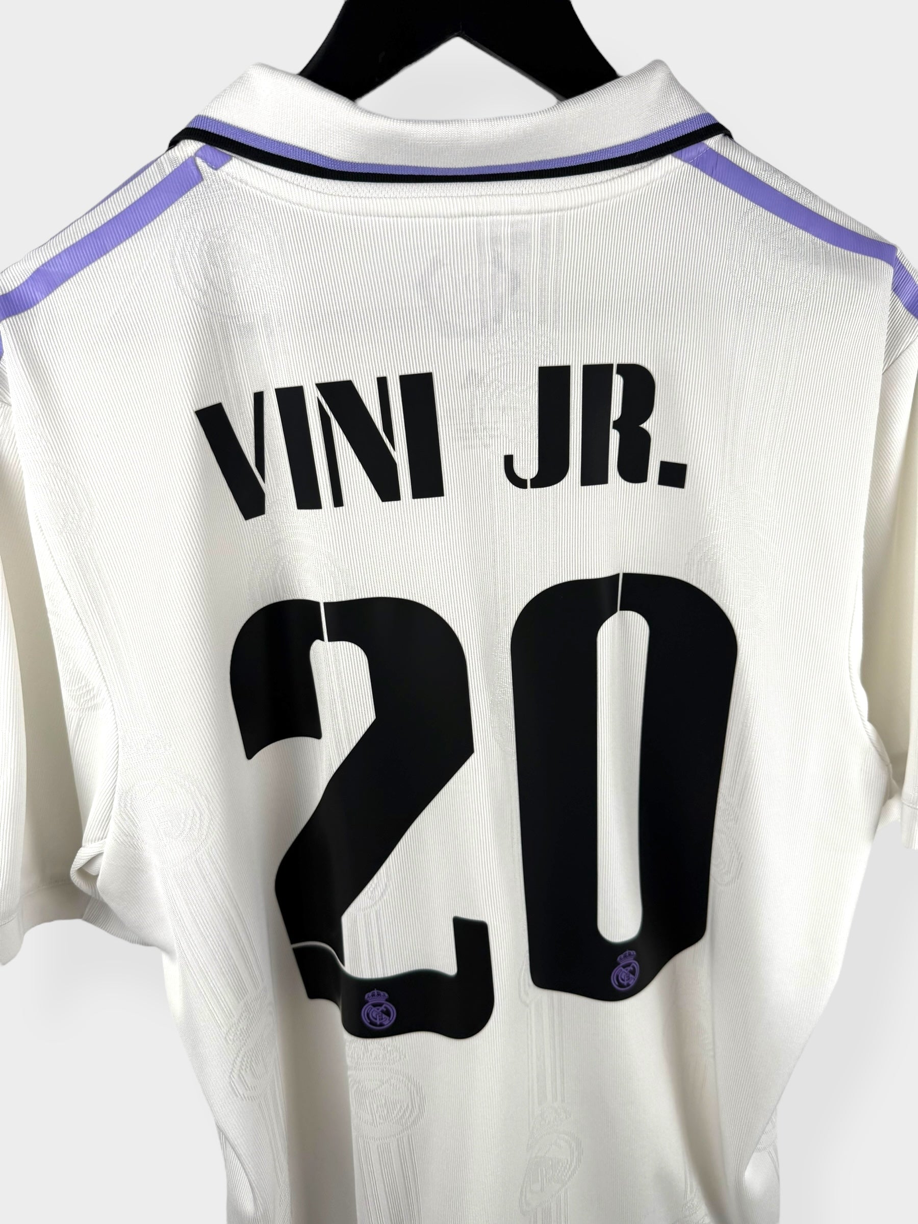 2022-23 REAL MADRID HOME SHIRT PLAYER ISSUE VINI JR. #20 L - Authentic Football Club