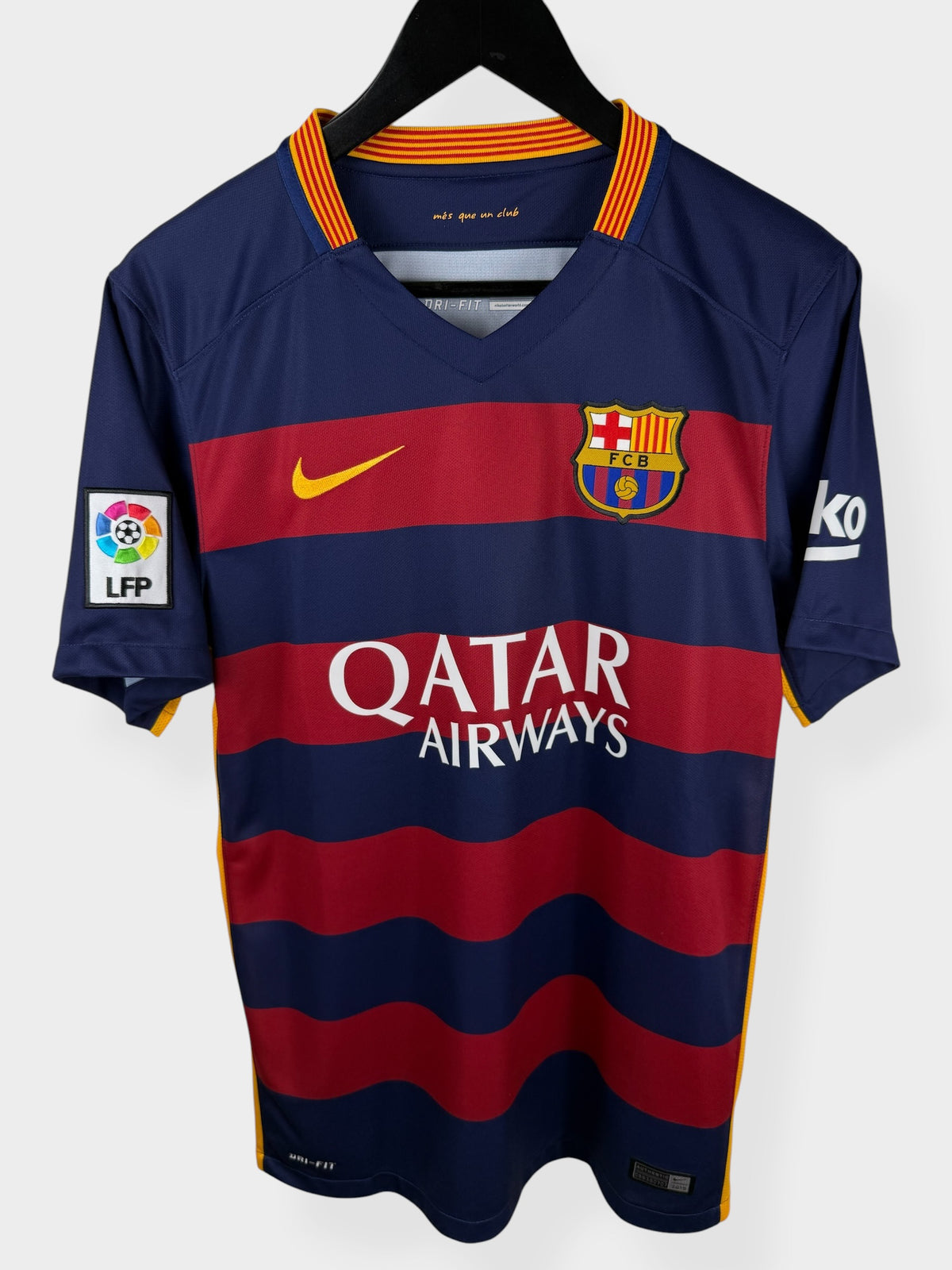 2015-16 MAILLOT DOMICILE BARCELONA INIESTA #8 S
