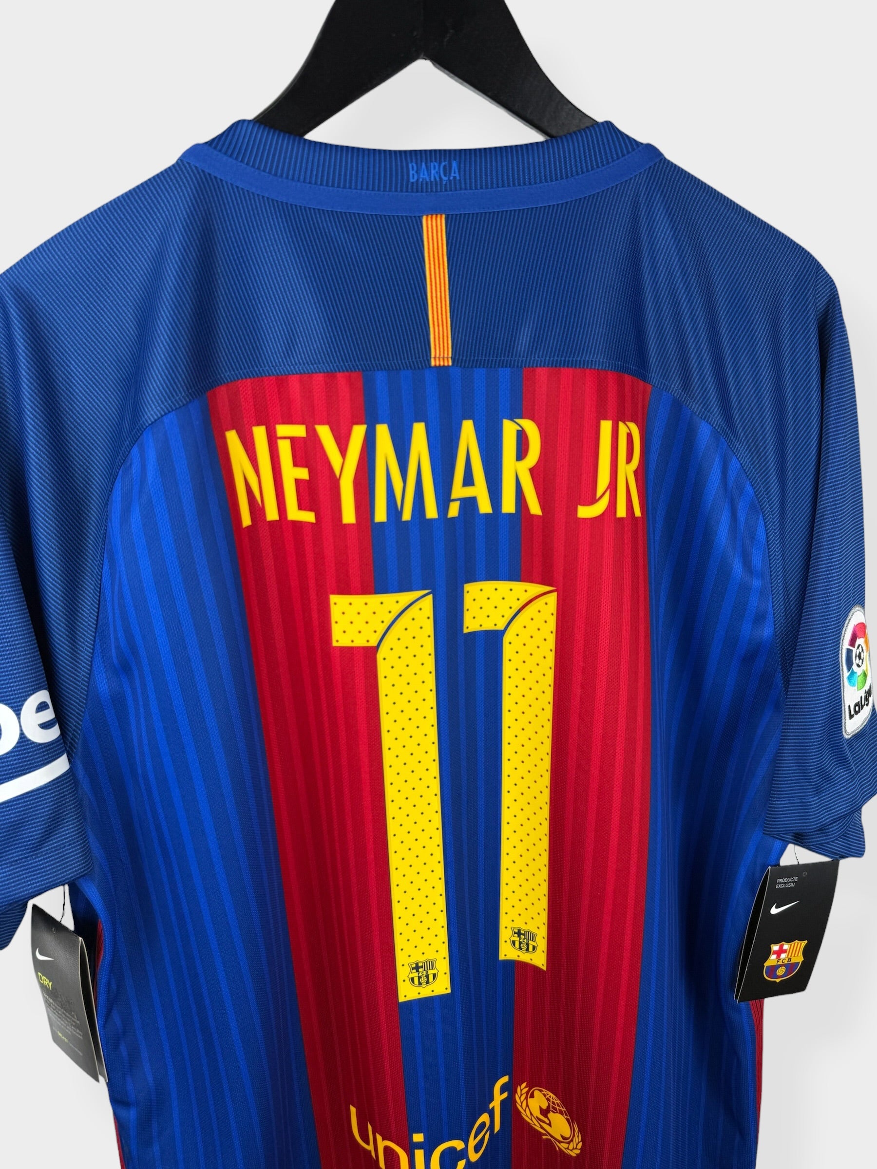 2016-17 BARCELONA HOME SHIRT NEYMAR JR #11 XL