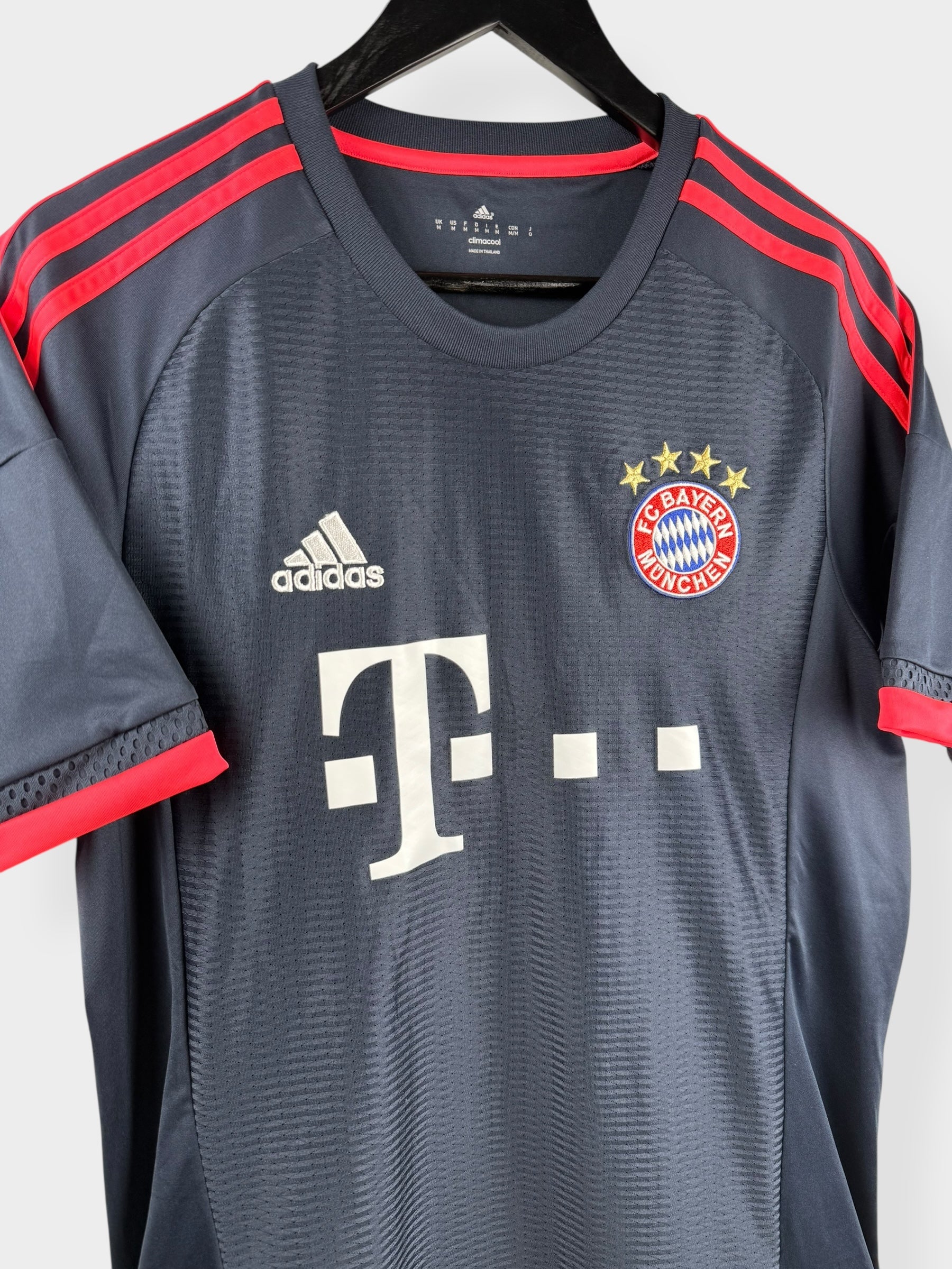 2015-16 BAYERN MUNICH THIRD SHIRT M