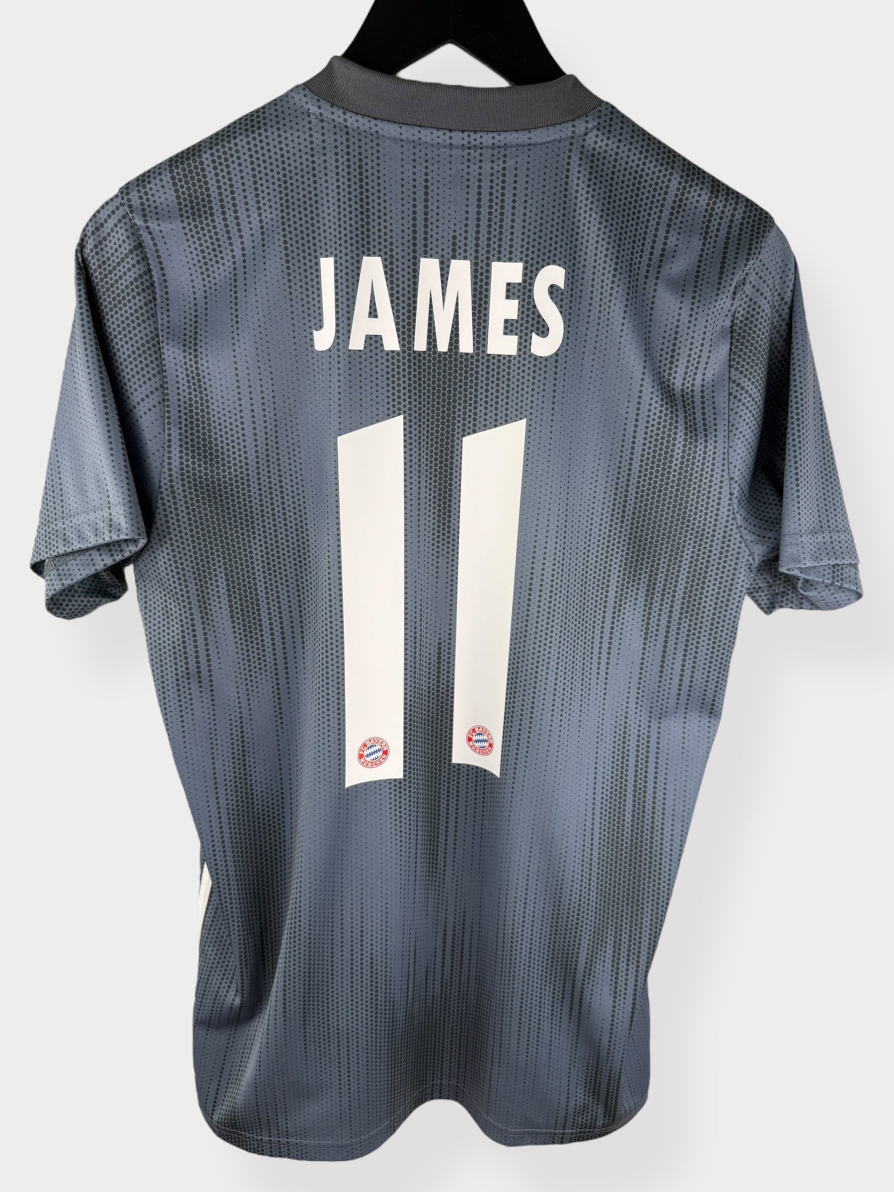 2018-19 BAYERN MUNICH THIRD SHIRT JAMES #11 M