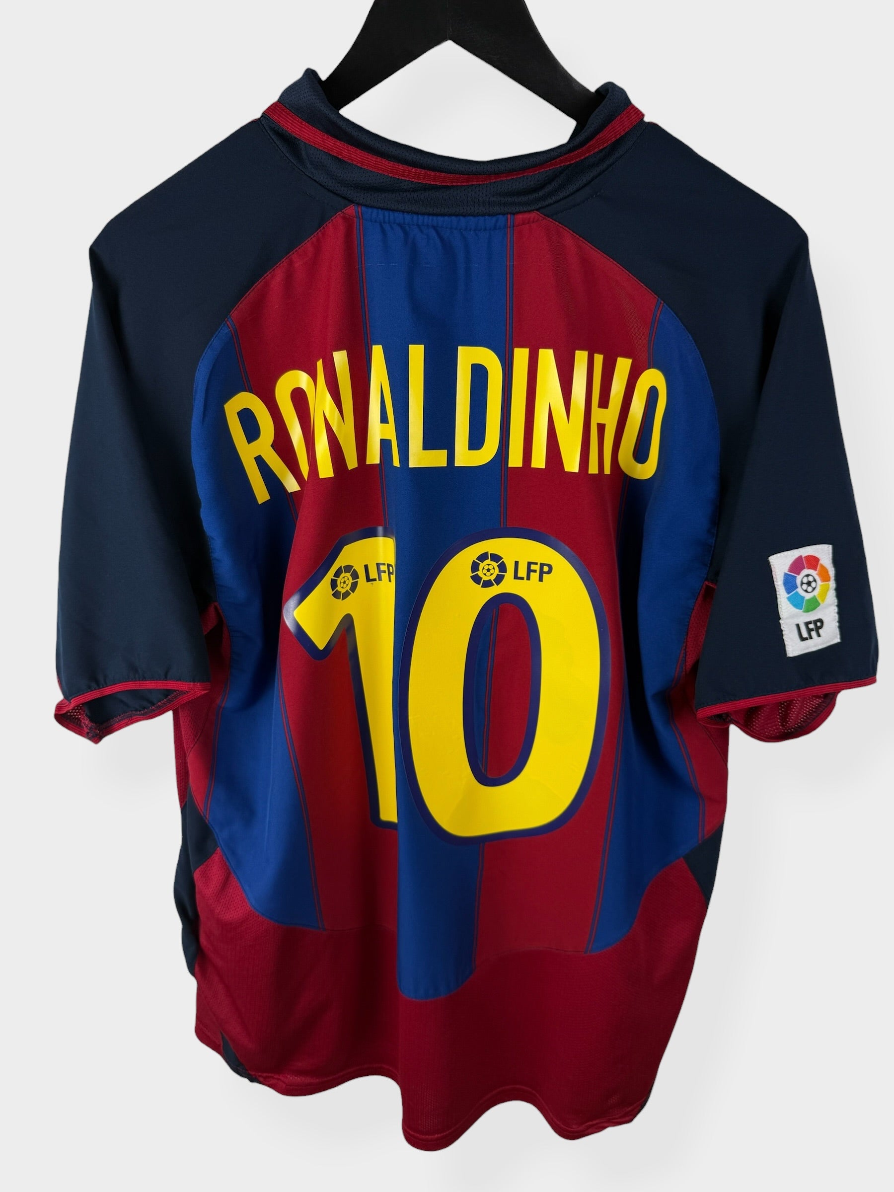 2003-04 BARCELONA HOME SHIRT RONALDINHO #10 L