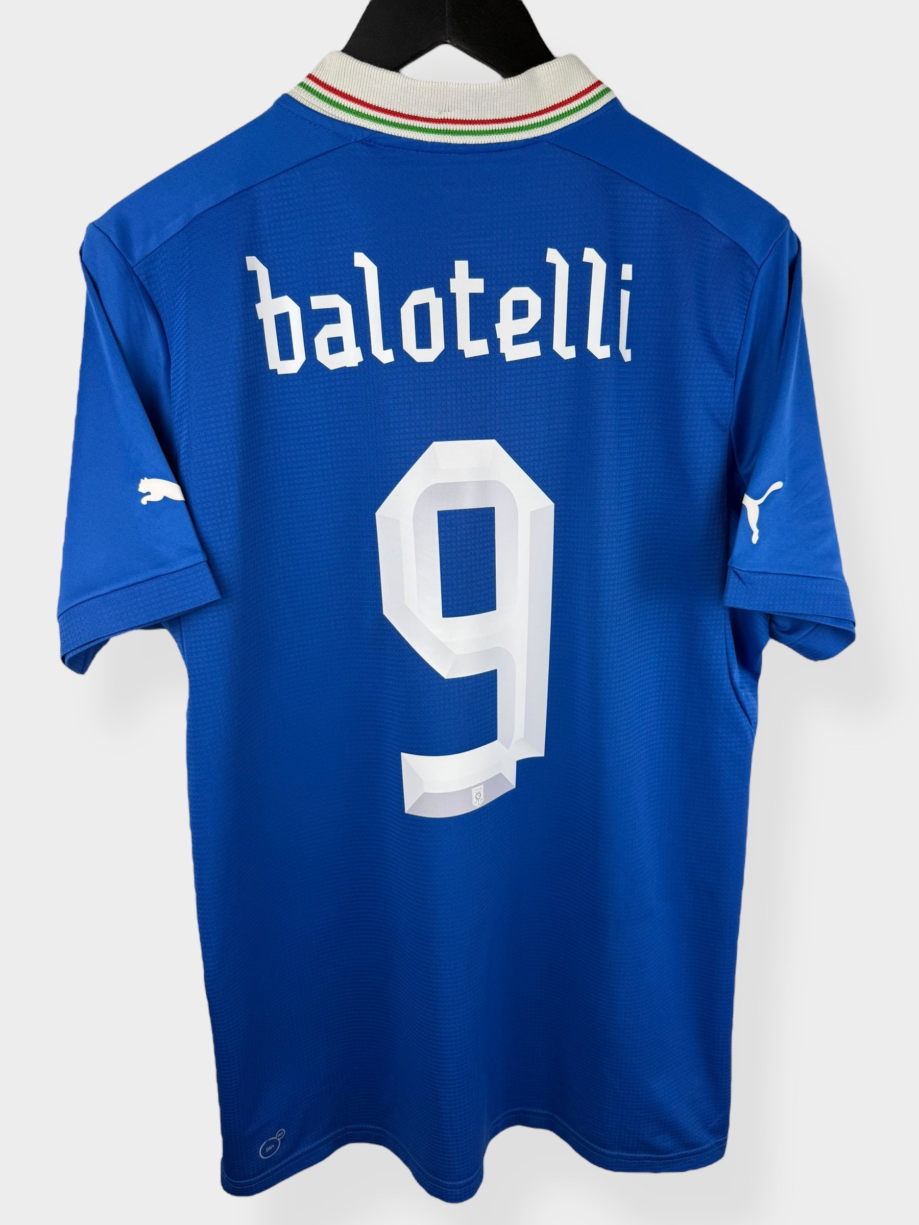 2012-13 ITALY HOME SHIRT BALOTELLI #9 L